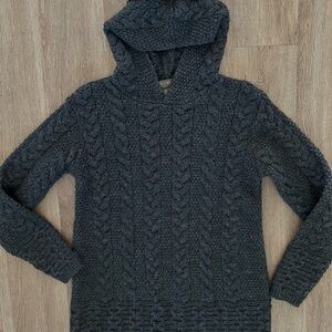 Inis Crafts Dark Gray Cable Knit Hooded Sweater sz M made in Ireland.